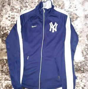 🔥NIKE Yankee's track jacket🔥